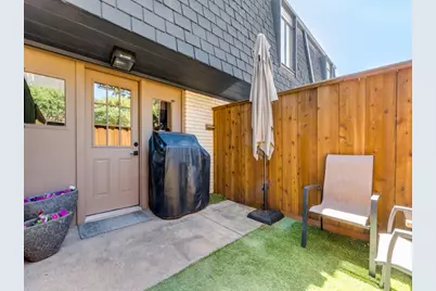 3639 Hawthorne Avenue, Dallas, TX 75219 - Photo 22