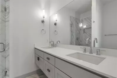 2290 N Fitzhugh Avenue #20, Dallas, TX 75204 - Photo 24