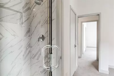 2290 N Fitzhugh Avenue #20, Dallas, TX 75204 - Photo 22