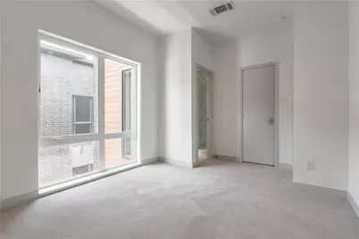 2290 N Fitzhugh Avenue #20, Dallas, TX 75204 - Photo 20