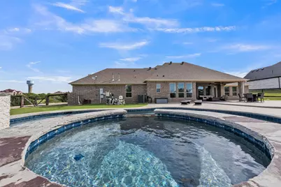 209 Martin Drive, Granbury, TX 76049 - Photo 34