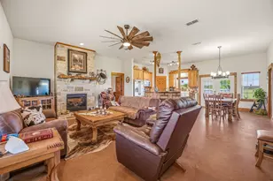 1186 County Rd 1024, Glen Rose, TX 76043 - Photo 6