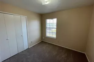 1218 Greenbriar Ln, Lancaster, TX 75146 - Photo 16