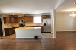 809 W Northgate Dr, Irving, TX 75062 - Photo 1