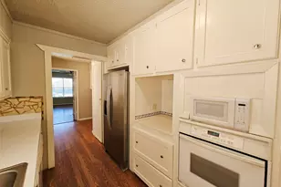 1316 Lexington Dr, Garland, TX 75041 - Photo 10