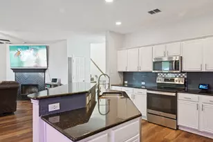 441 Valley View Dr, Lewisville, TX 75067 - Photo 2