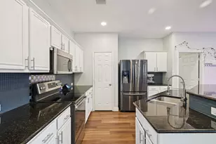 441 Valley View Dr, Lewisville, TX 75067 - Photo 10