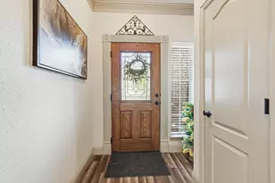 340 Merced St, Burleson, TX 76028 - Photo 4