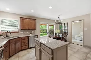 340 Merced St, Burleson, TX 76028 - Photo 18