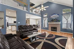 3480 Daisy Ln, Grand Prairie, TX 75052 - Photo 8