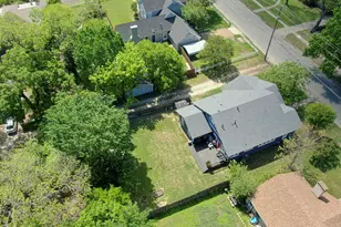 806 N Preston St, Ennis, TX 75119 - Photo 30