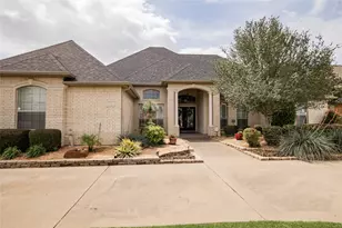 671 Brookglen Ct, Waxahachie, TX 75165 - Photo 2