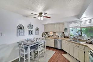 2902 Green Oaks Dr, Garland, TX 75040 - Photo 10