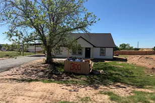 300 Myers Dr, Springtown, TX 76082 - Photo 1