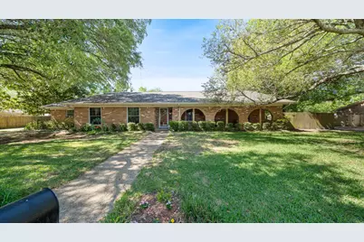 111 Granada Square, Canton, TX 75103 - Photo 1