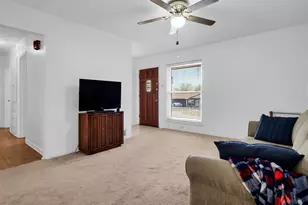 1038 Patricia Dr, Sherman, TX 75090 - Photo 2