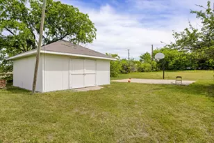 117 Paige St, Weatherford, TX 76088 - Photo 24