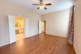 8902 Bayshore Ln, Rowlett, TX 75088 - Photo 10