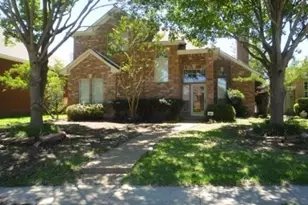 8902 Bayshore Ln, Rowlett, TX 75088 - Photo 1