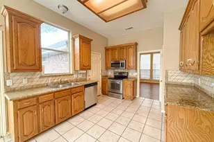 8902 Bayshore Ln, Rowlett, TX 75088 - Photo 6
