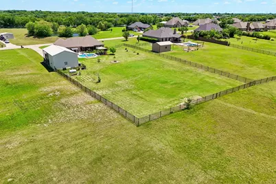 1287 Chartres, Oak Ridge, TX 75142 - Photo 32