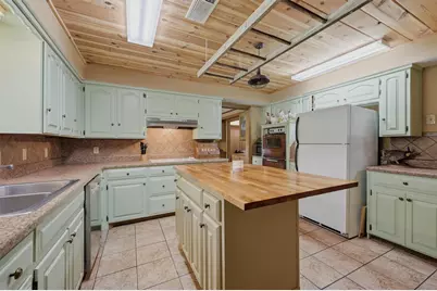 201 N Brown Street, Tom Bean, TX 75489 - Photo 14