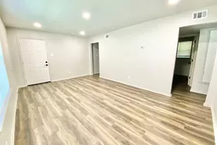 117 E Sanford St, Arlington, TX 76011 - Photo 6