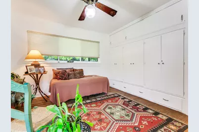 810 S Jefferson Street, Irving, TX 75060 - Photo 14