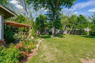 810 S Jefferson St, Irving, TX 75060 - Photo 22