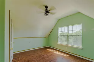 10906 Shady Oaks Dr, Runaway Bay, TX 76426 - Photo 16