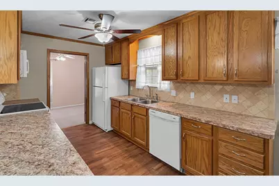 533 Topeka Drive, Woodway, TX 76712 - Photo 16