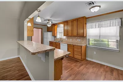 533 Topeka Drive, Woodway, TX 76712 - Photo 10