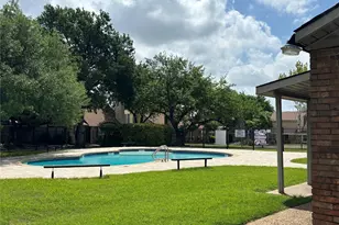 2306 Carol Good Ln, Carrollton, TX 75006 - Photo 16