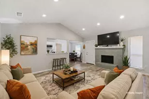 2306 Carol Good Ln, Carrollton, TX 75006 - Photo 2