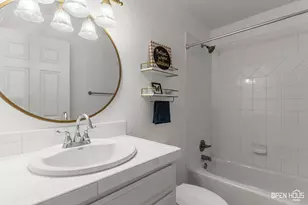 1206 E Sycamore Dr, Burkburnett, TX 76354 - Photo 22