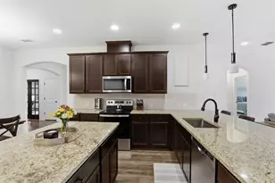 3205 Greenway Dr, Burleson, TX 76028 - Photo 16