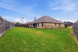 3205 Greenway Dr, Burleson, TX 76028 - Photo 36