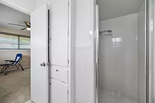 1918 Normandy Dr, Irving, TX 75060 - Photo 22