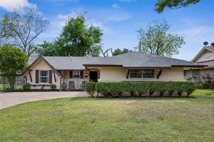 1918 Normandy Dr, Irving, TX 75060 - Photo 2