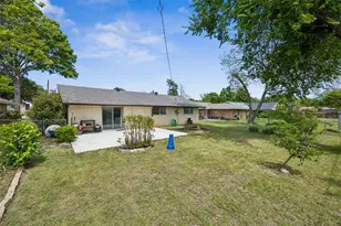 1918 Normandy Dr, Irving, TX 75060 - Photo 24