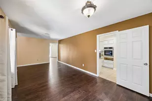 1918 Normandy Dr, Irving, TX 75060 - Photo 8