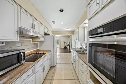 1918 Normandy Drive, Irving, TX 75060 - Photo 8