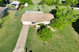 512 S Williams St, Hamilton, TX 76531 - Photo 20