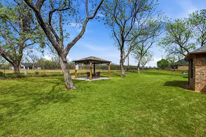 9601 Ravenswood Road, Granbury, TX 76049 - Photo 34