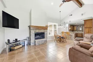 9601 Ravenswood Rd, Granbury, TX 76049 - Photo 6