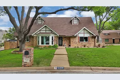 4025 Diamond Loch W, North Richland Hills, TX 76180 - Photo 2
