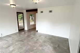 921 Bradleys Bend, Tool, TX 75143 - Photo 6