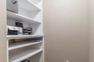 818 Great Waters Dr, Abilene, TX 79602 - Photo 6