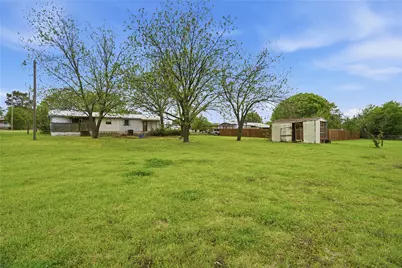 4400 Kristy Court, Granbury, TX 76049 - Photo 38