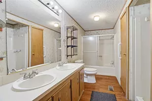 4400 Kristy Ct, Granbury, TX 76049 - Photo 24